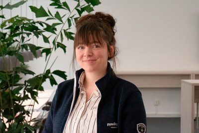 Porträttbild av medarbetare Evelina