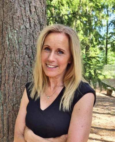 Porträttbild av Monica.