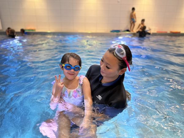 Flicka på förskolan