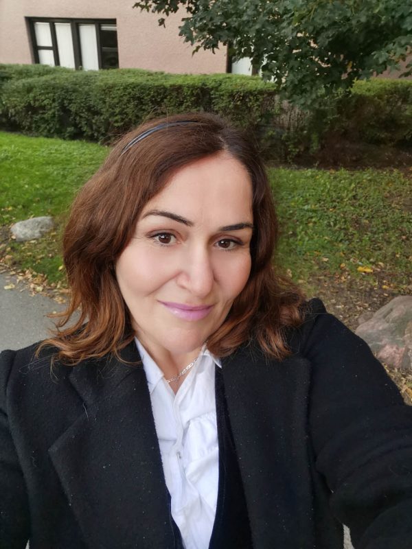 Porträttbild av medarbetare.